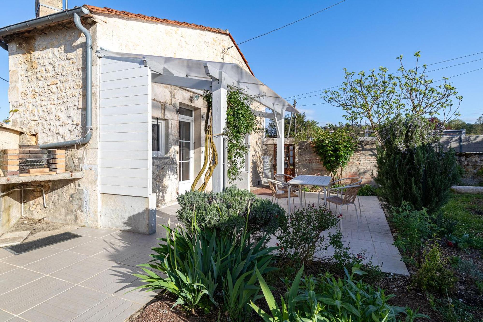 Belle Maison De Ville l'Isle-d'Espagnac Exterior foto